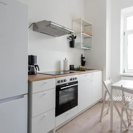 Komfortable Monteursunterkunft: 4-Zimmer-Wohnung Mit Getrennten Betten Erfurt Exterior photo