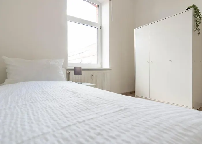 Komfortable Monteursunterkunft: 4-Zimmer-Wohnung Mit Getrennten Betten