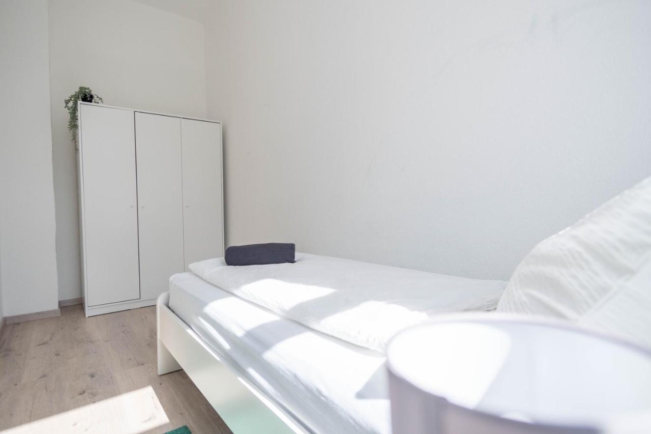 Komfortable Monteursunterkunft: 4-zimmer-wohnung Mit Getrennten Betten